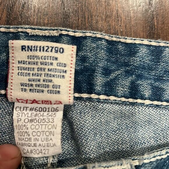 True religion Bobby jeans size 29 by 31 distressed made in USA raw hem in GUC - Picture 5 of 13